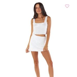 show me your mumu tara top. size small. like new. look. make an offer :)